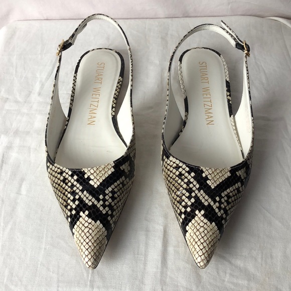 STUART WEITZMAN Size 7 Beige Snake Skin Print Slingback Sandals main image 0